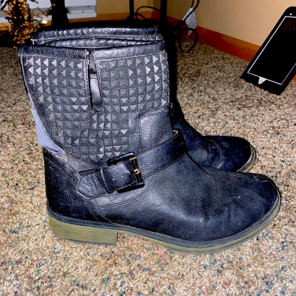 Womens Black booties